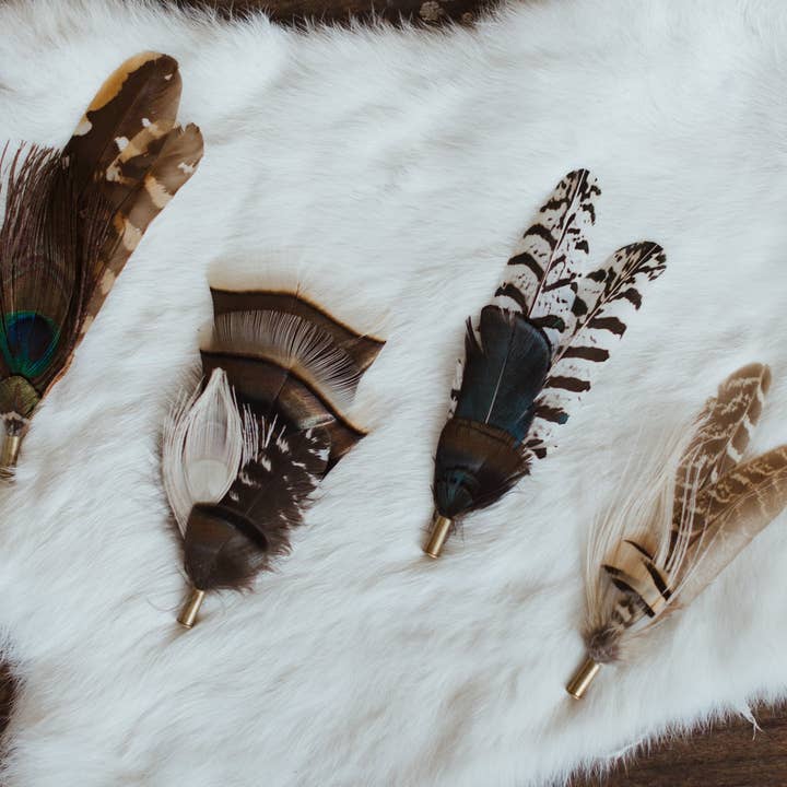 Crossbow Leather - Wholesale Hat Accessory - Women's - MAGNET HAT FEATHERS