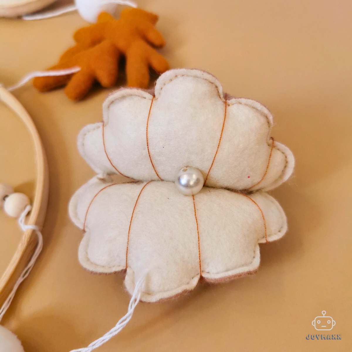 Joymaxx - Wholesale Baby Mobile - Handmade baby mobile Gentle Pearl Sea | Felt & Wood1