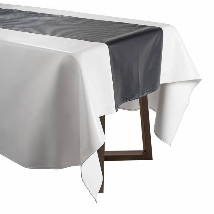 Tablecloth with Runner for wholesale by Waterdale Collection
