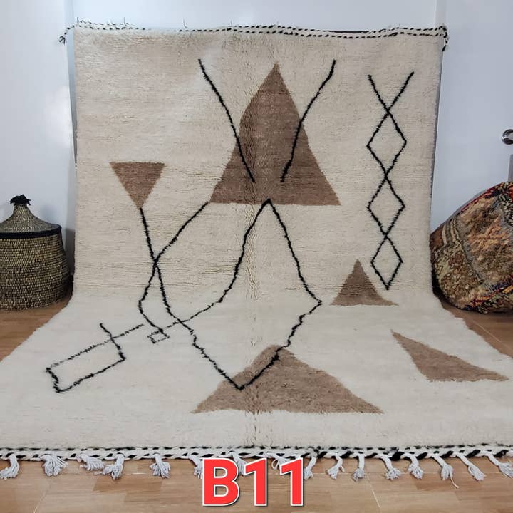 Handgeknoopte Beni Ourain Wol Vloerkleed 200× 300 cm 180 voor wholesale door Maroccarpets Poufs and pillows wholesale +31648976894