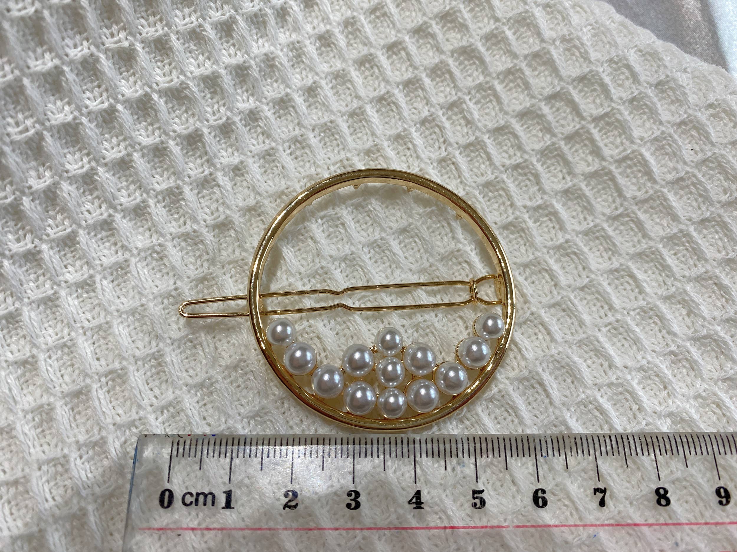 LadyJuneAccessories - Vente Barrette – femme - Barrette à cheveux perle dorée, pince à cheveux en laiton, barrette ronde2