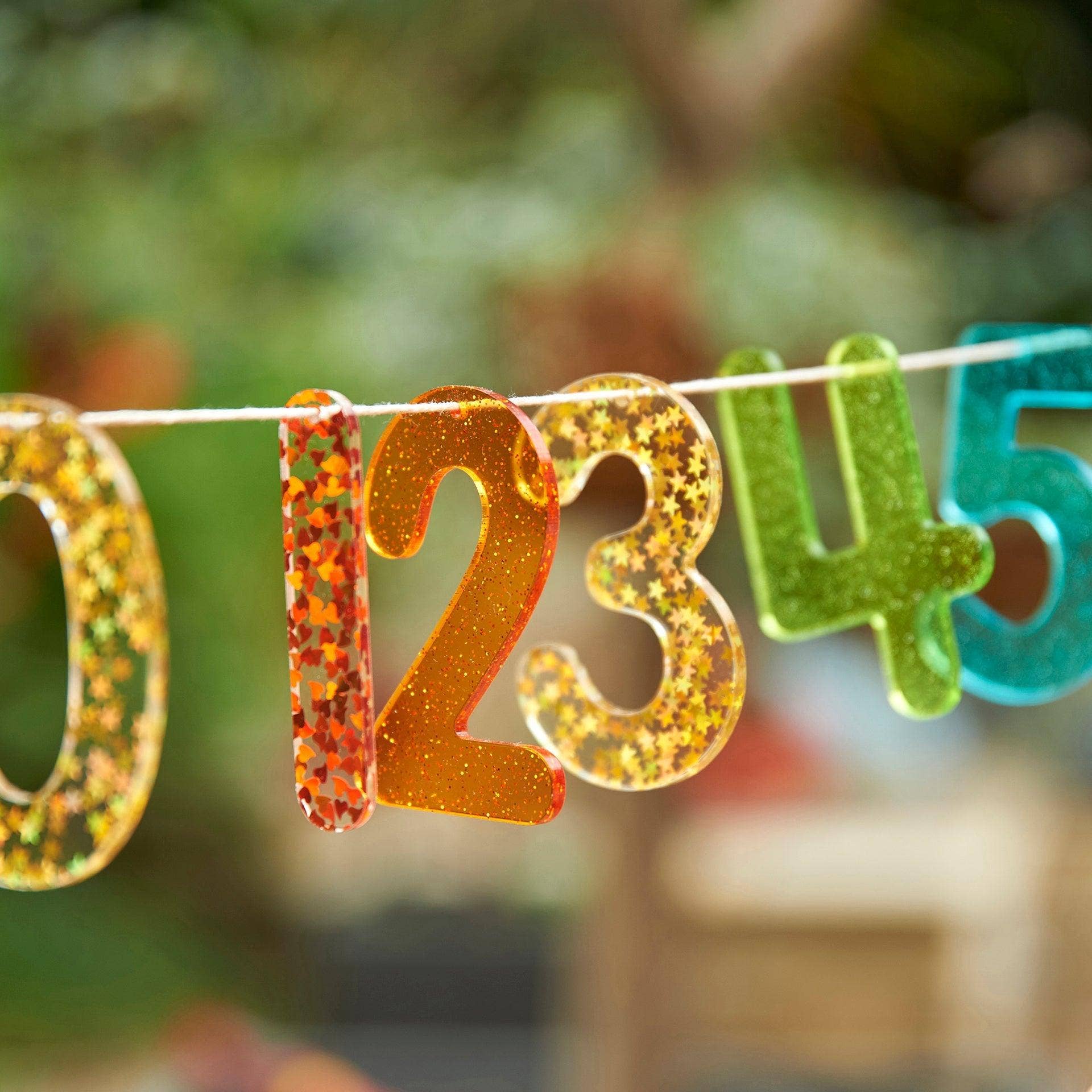 Commotion (Europe) BV - Wholesale Speelgoedset - Kinderen - Rainbow Glitter-cijfers - Pk142