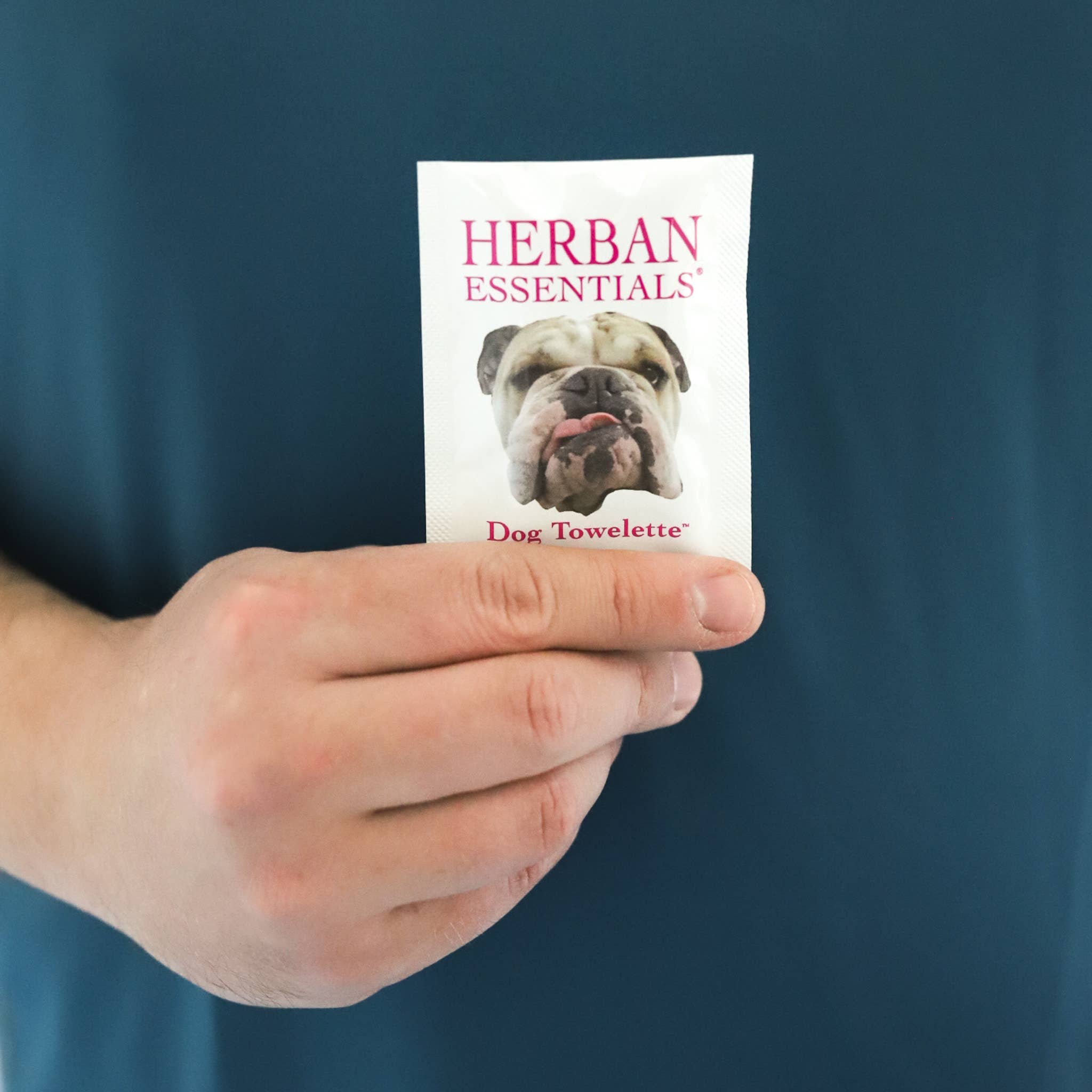 Herban Essentials - Wholesale Pet Cleaning Supplies - Dog Towelettes - 20 Individual Lavender Essential Oil Wipes3