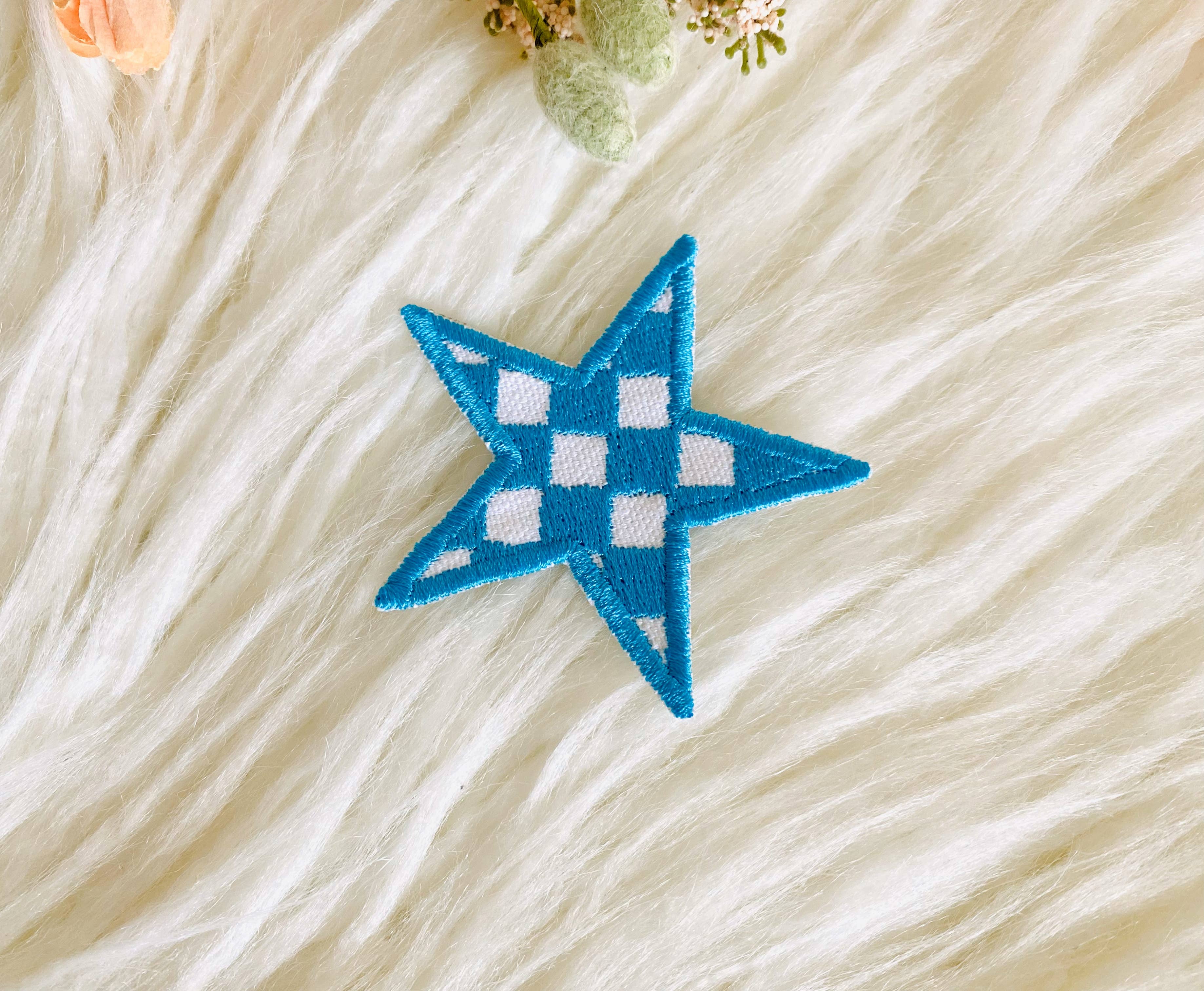 R & R Stitched - Wholesale Patch - Checkered star embroidered iron on hat patch3