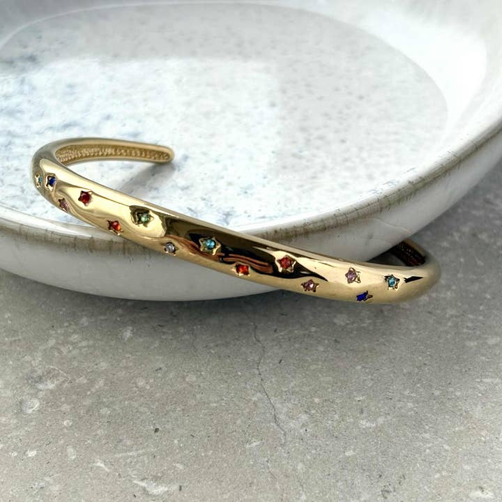 Bracelet étoile en zircon multicolore résistant au ternissement pour la vente par Flax Barn