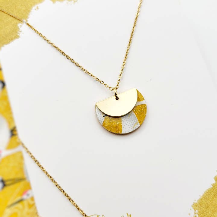 Kurze Halskette BOTO / 2 Farben und andere Ergebnisse für botato pommes im Großhandel. Kostenlose Rücksendungen und 60-Tage-Zahlungsziel auf Faire im Trend auf Faire.