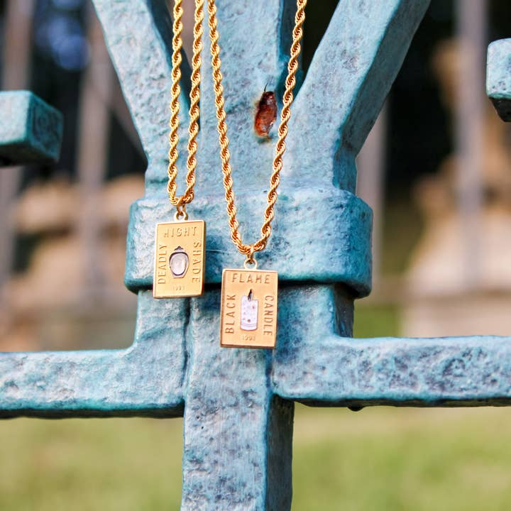 Paket Unheimliche Entitäten für den Großhandel von Spinning Carousel Company