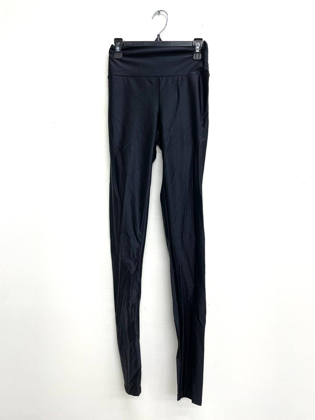 Uptown Apparel – Großhandel Fashion-Leggings – Damen – High Waist Leggings aus Nylon10