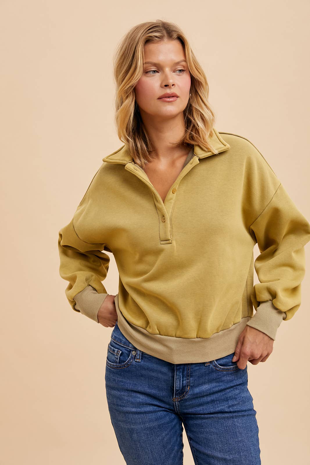 In Loom - Wholesale Sweatshirt - Women's - CROPPED POLO PULLOVER12