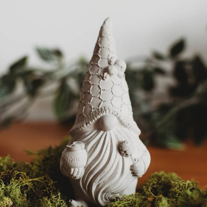 The Market Made - Wholesale Decorative Figurine - Handmade Gnome | Concrete Gnome Decor6