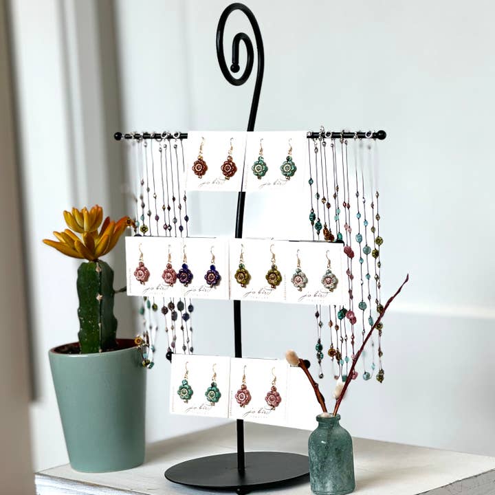 Espositore per gioielli compatto per la vendita all'ingrosso da parte di Jo Bird Jewelry