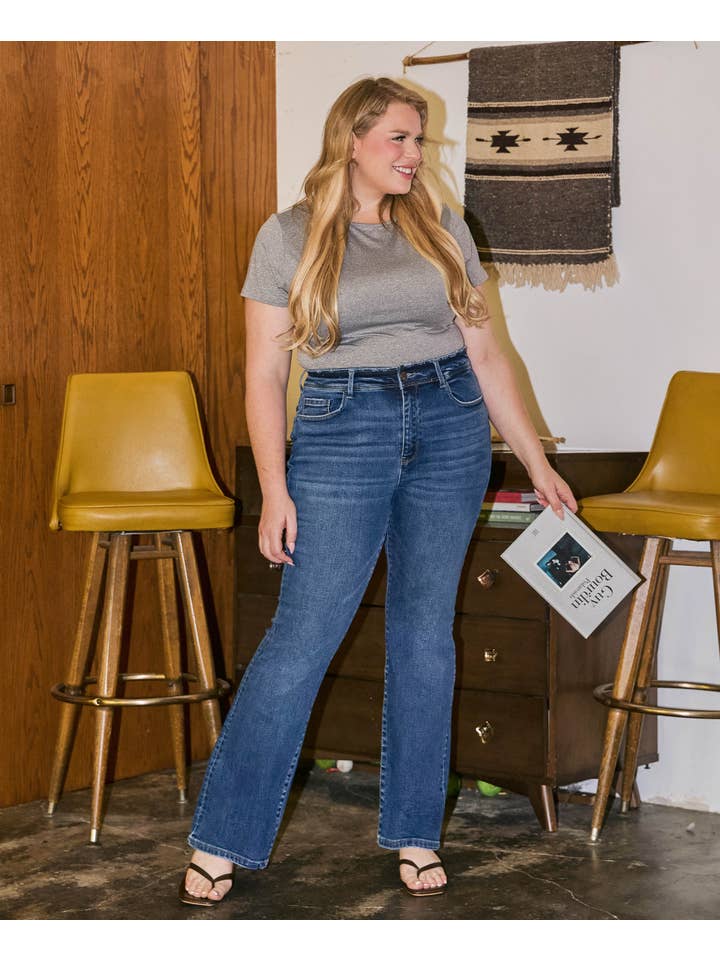 AMETHYST PLUS MID RISE SEAMLESS WAISTBAND BOOTCUT JEANS T6105-P for wholesale on Faire2