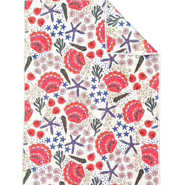 White Scallop: Double-Sided Hand Towel for wholesale on Faire0