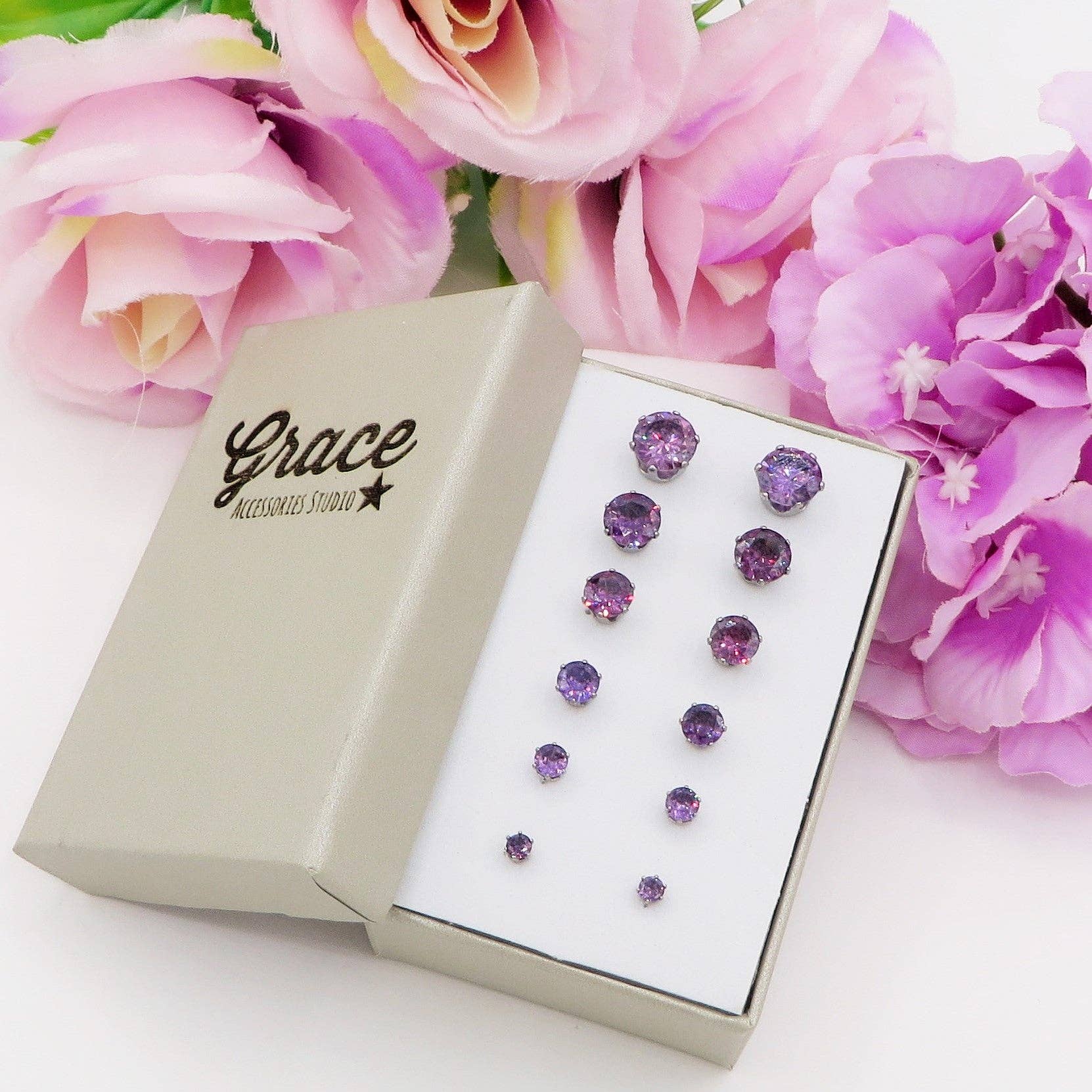 Daemon srls - Wholesale Sieradenset - Set van 6 paar roestvrijstalen oorknopjes met kubieke zirkonia – 12 stuks, 8 kleurvarianten4