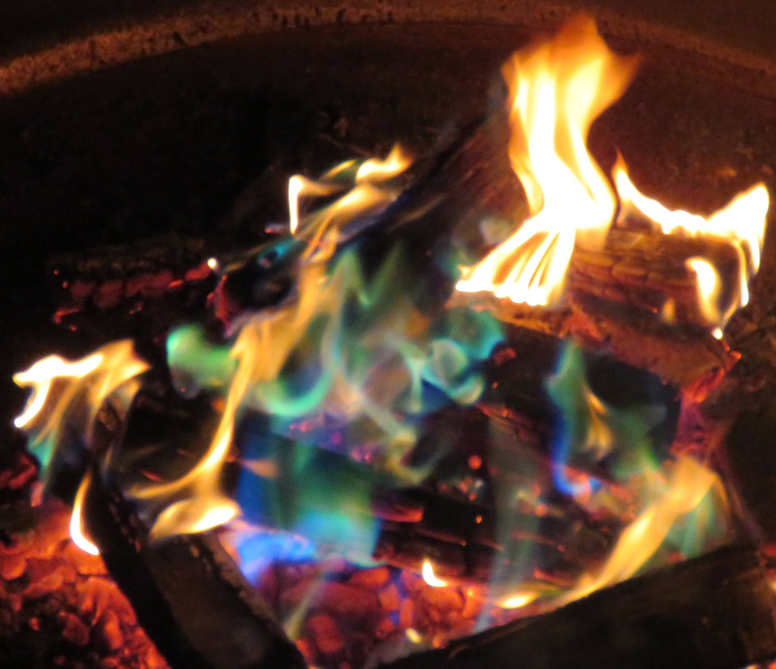 DR Flame Ltd - Wholesale Fire Pit - Original Colour Flame Pellets - Blue/Green7