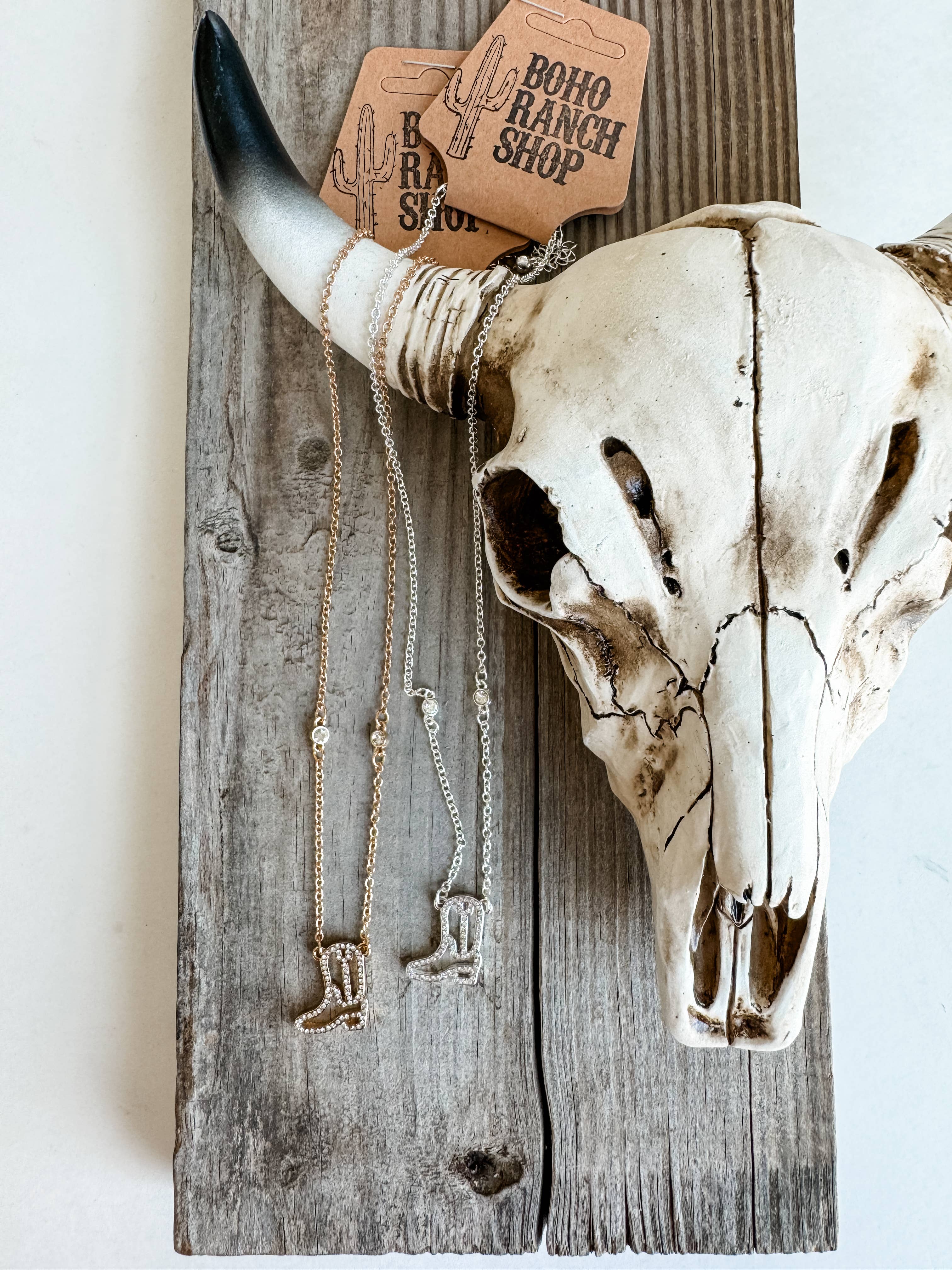 Boho Ranch Shop - Vente Colliers à pendentif - Collier Western Dainty en argent doré - bottes de cowboy, chapeau, nœud7