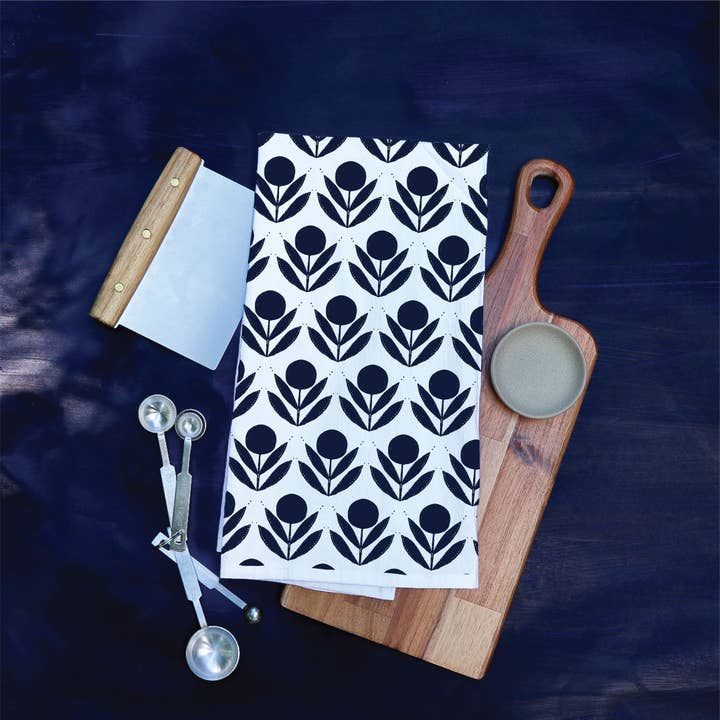 Muse Textiles - Wholesale Tea Towel - Tea Towel in Scandinavian Floral, Cotton12