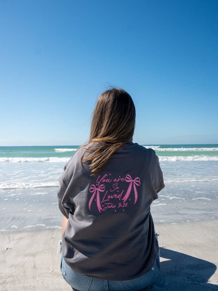 Du bist so geliebt besticktes Sweatshirt für den Großhandel von Top Notch