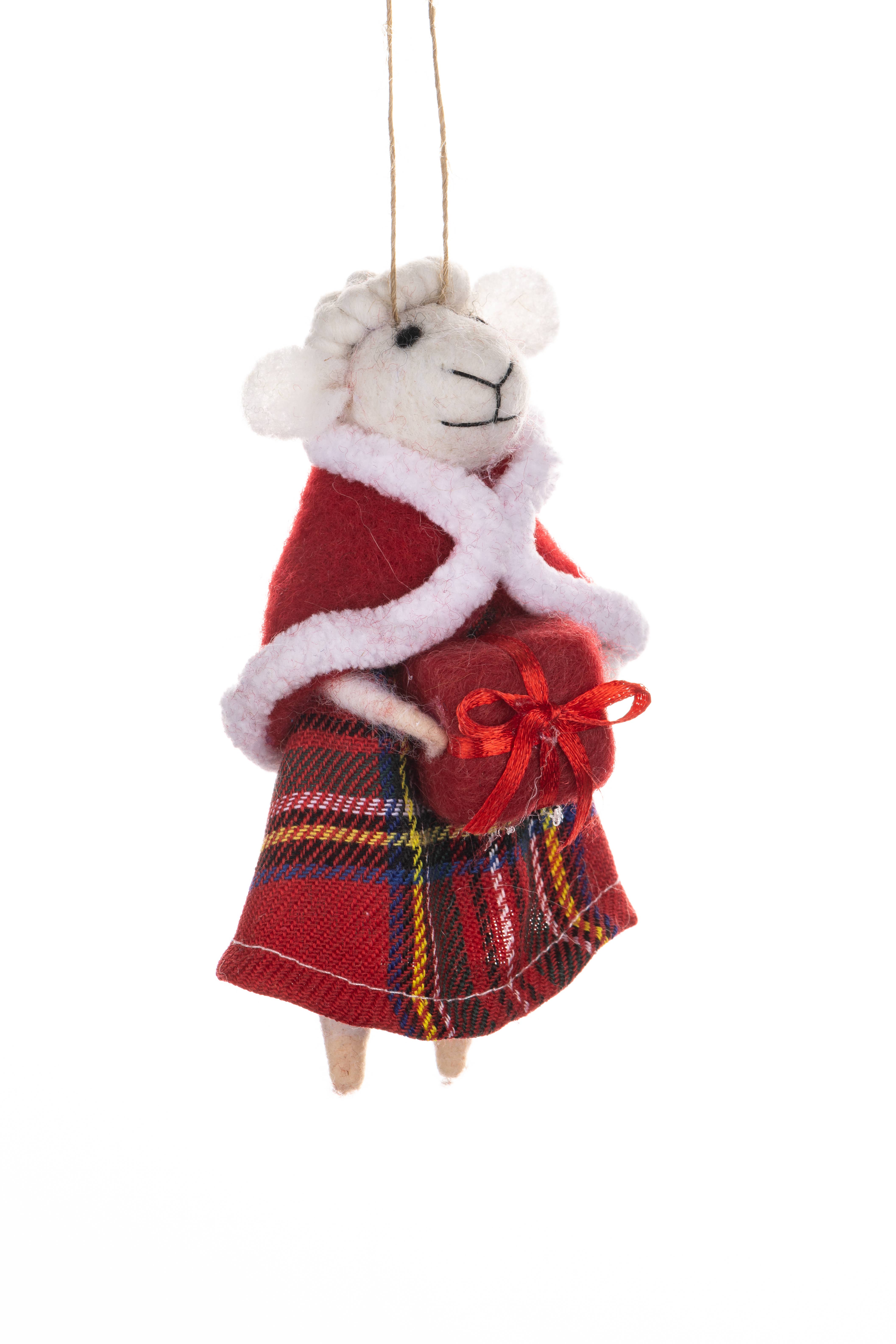 Shoeless Joe Ltd – wholesale Ornament – Ewe In Tartan with Gift0