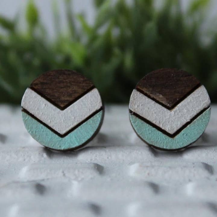 Boucles d'oreilles Chevron blanc/menthe pour la vente par Fiddle & Fox