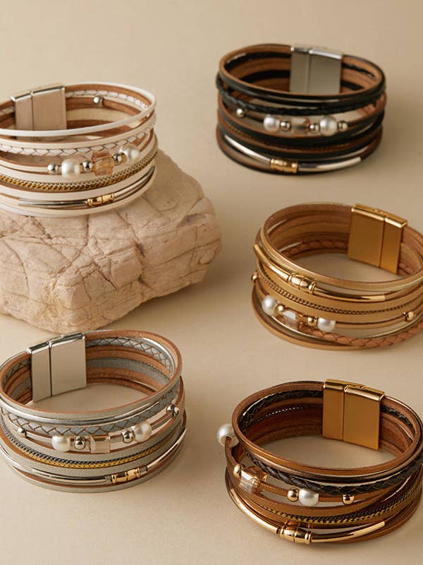 Bracciali in Pelle a Strati con Perle Vintage DP25B598 per la vendita all'ingrosso da parte di Dipped Shop