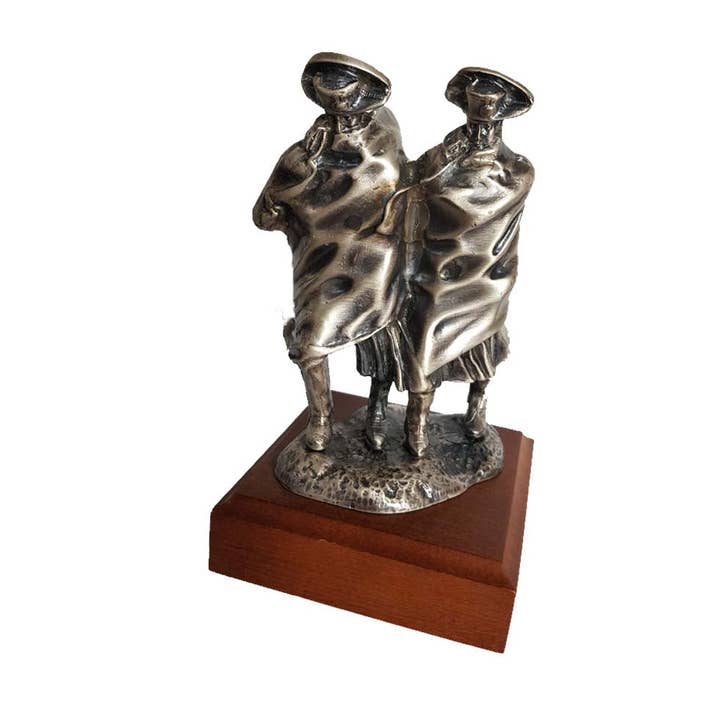 Estatuilla Carabinieri en la Tormenta 100 para venta al por mayor de Timbro Art