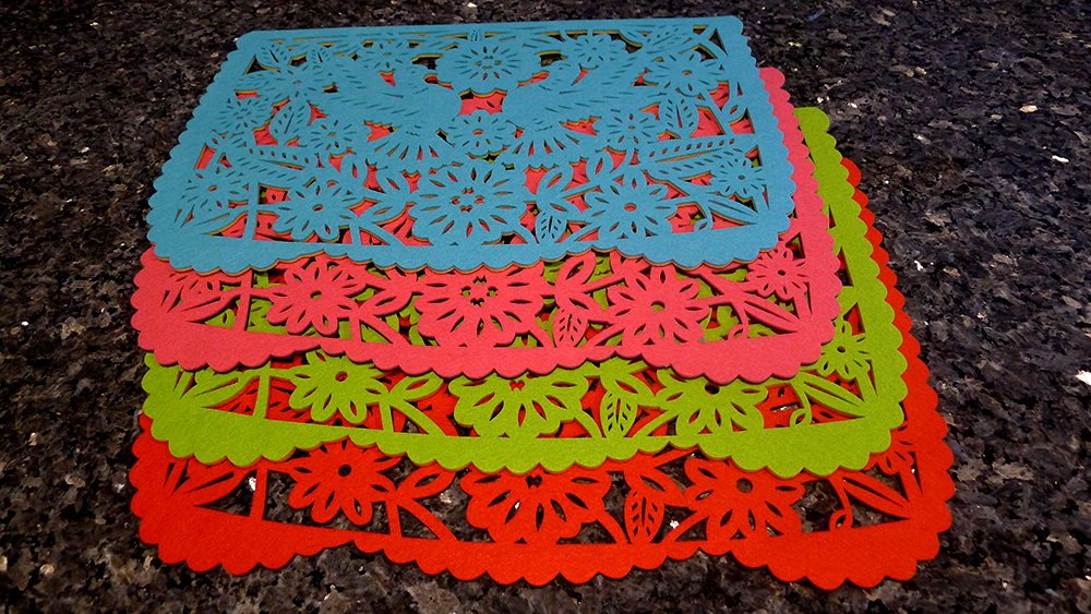 Xochico - Venta al por mayor Manteles individuales - Juegos de manteles individuales de fieltro de doble cara «Papel Picado» (florales)21