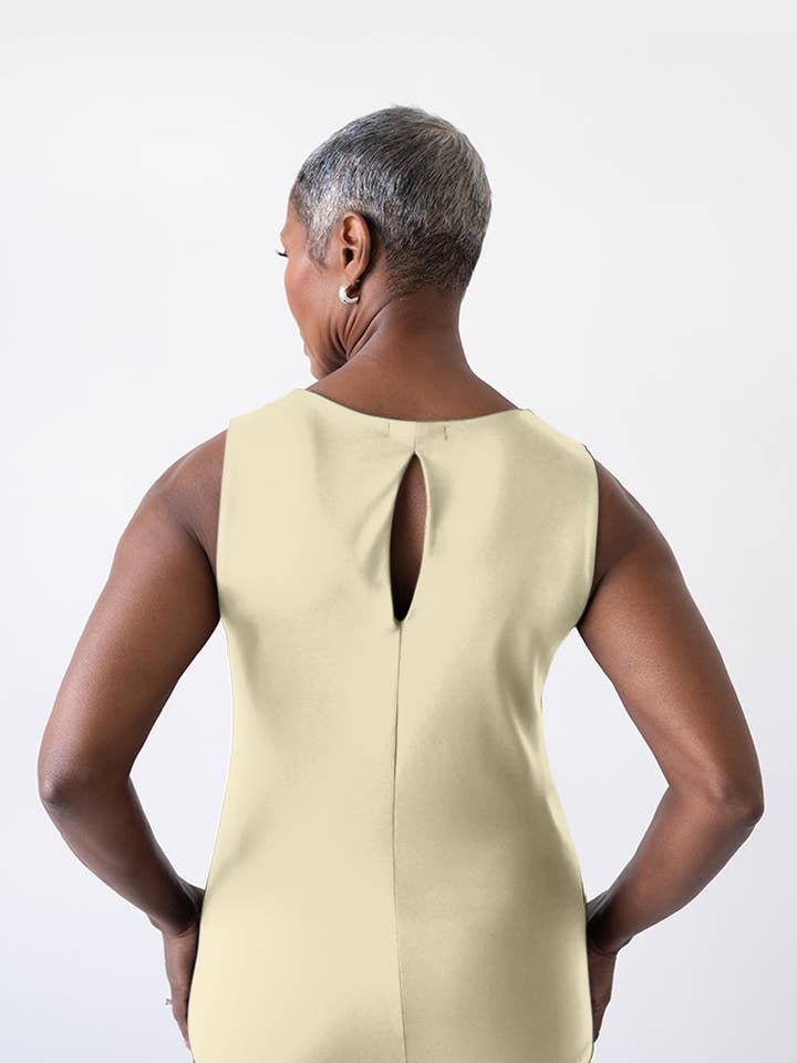 Kelly V-hals Keyhole Mouwloos voor wholesale door JudyP Apparel