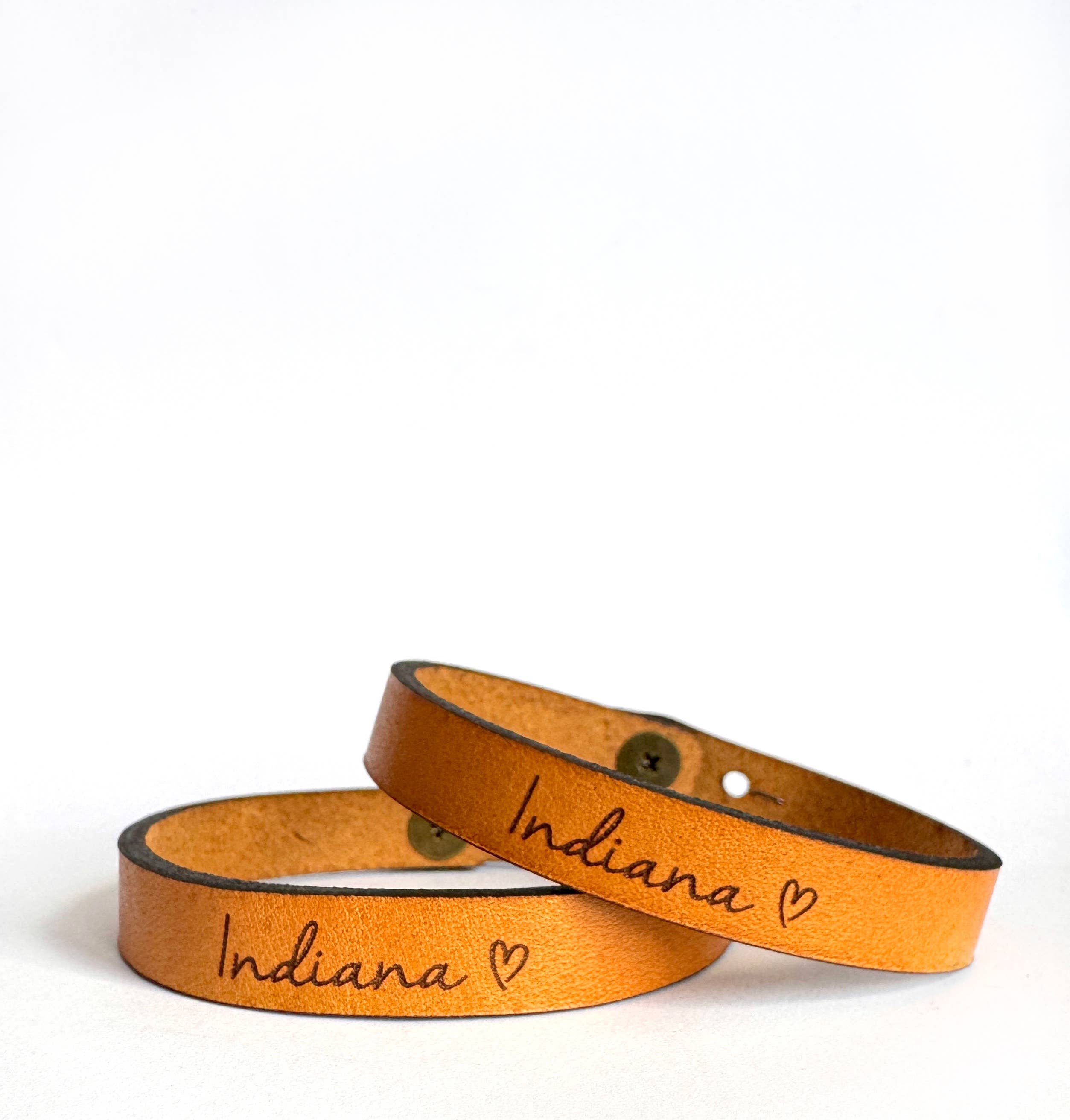 New Market Farmhouse - Wholesale Bangle Bracelet - State Bracelet - Custom State Thin Leather Bracelet