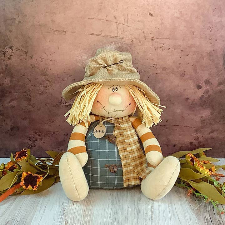 Honey and Me - Wholesale Decorative Tabletop Object - Spencer the Goofy Scarecrow