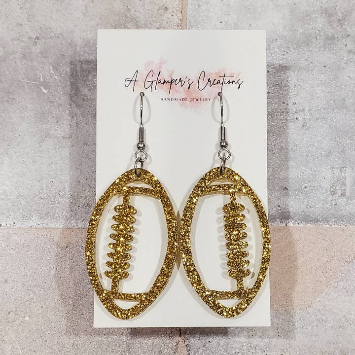 Guldglitter akryl fodboldspildagøreringe for engroshandel hos A Glamper's Creations LLC