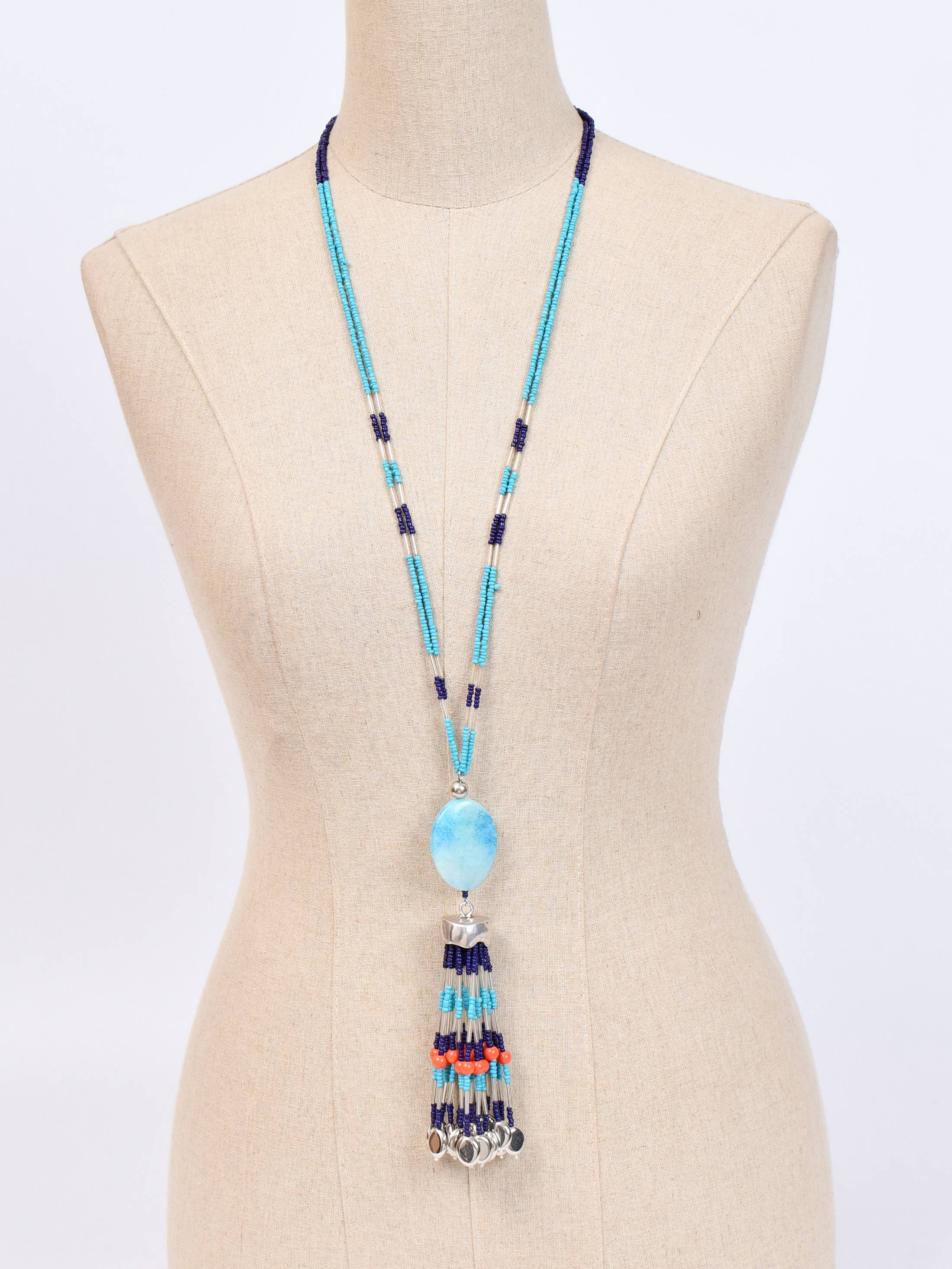 Victoria Moda - Wholesale Pendant/Charm Necklace - Long necklace with natural stone and tassels2