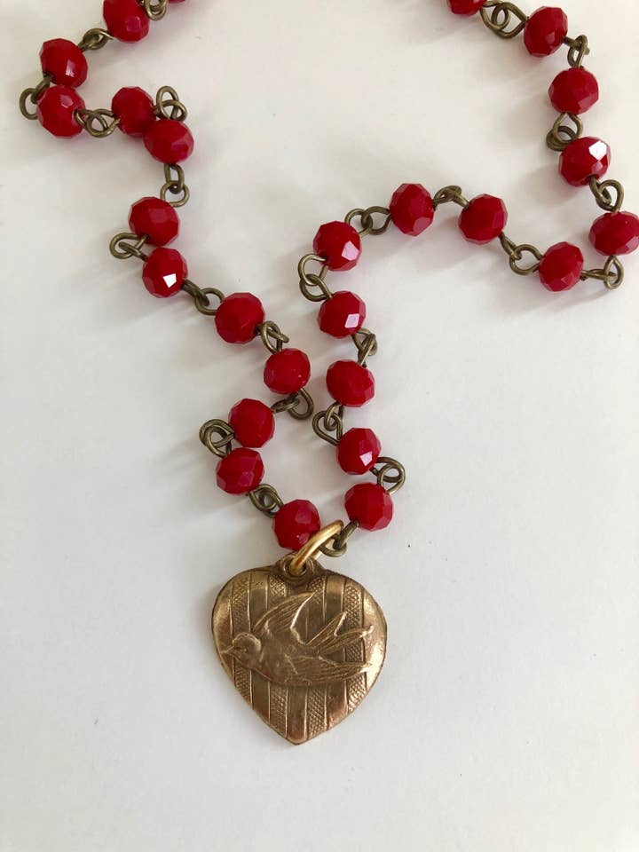 Collana Hummingbird Love per la vendita all'ingrosso da parte di Michelle DaRin Jewelry