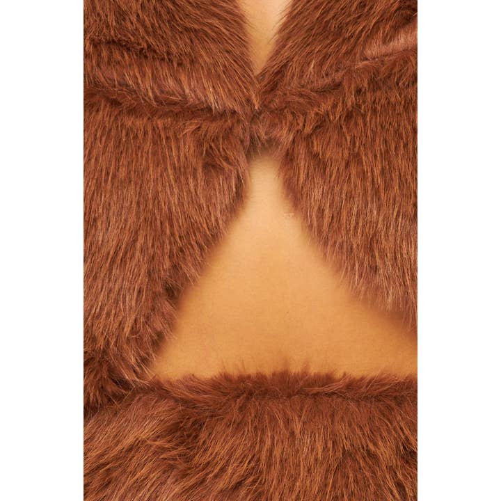 Miss 8 – wholesale Top & skirt set – Women's – Faux Fur cropped Jacket with Mini Skirts4