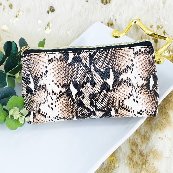 Magnolia & Peach Jewelry Boutique, LLC - Wholesale Make-up/cosmetic bag - Medium Size Snake Print Cosmetic Bag - HB120