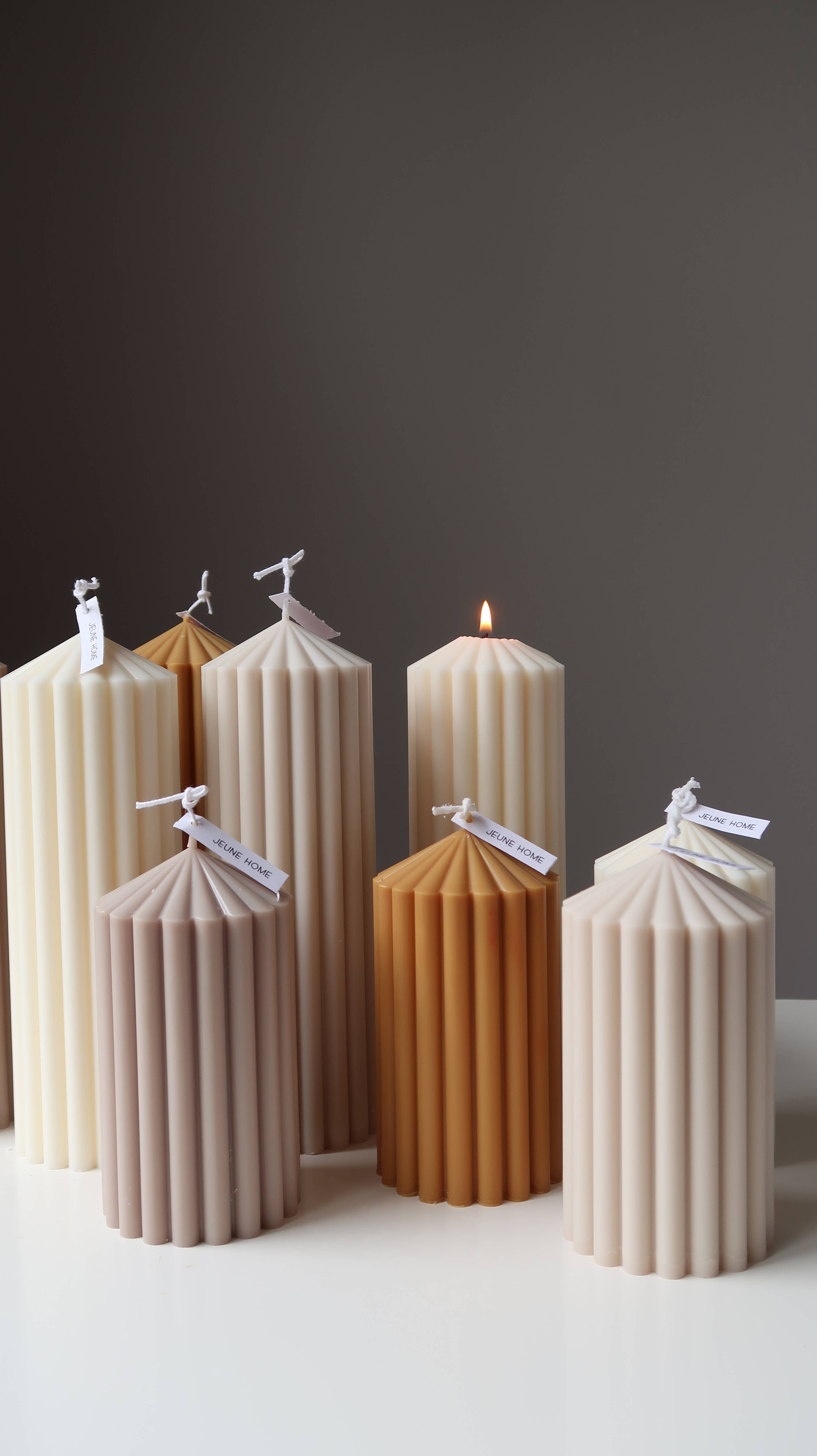 Jeune Home – wholesale Novelty candle – Small thick ribbed soy scented candle 13x7cm| wedding decor5