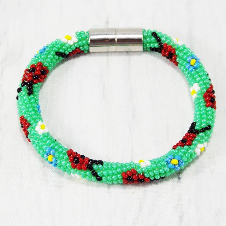 Pulseira Lady Bug 7 Polegada Camomila e Botões de Ouro Flor Natureza Tema Inseto Joias Boa Sorte Proteção Feminina Faça um Desejo Amor Fortuna por atacado de Ninolia