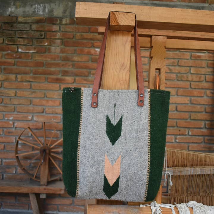 The Zapotec Weavers – wholesale Tote bag – Women's – Zapotec Green Arrow Bag 3