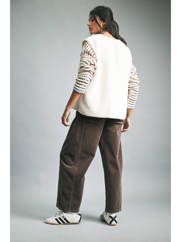 Wishlist Apparel - Wholesale Outerwear Vest - Women's - SHERPA VEST / WL25-1062510