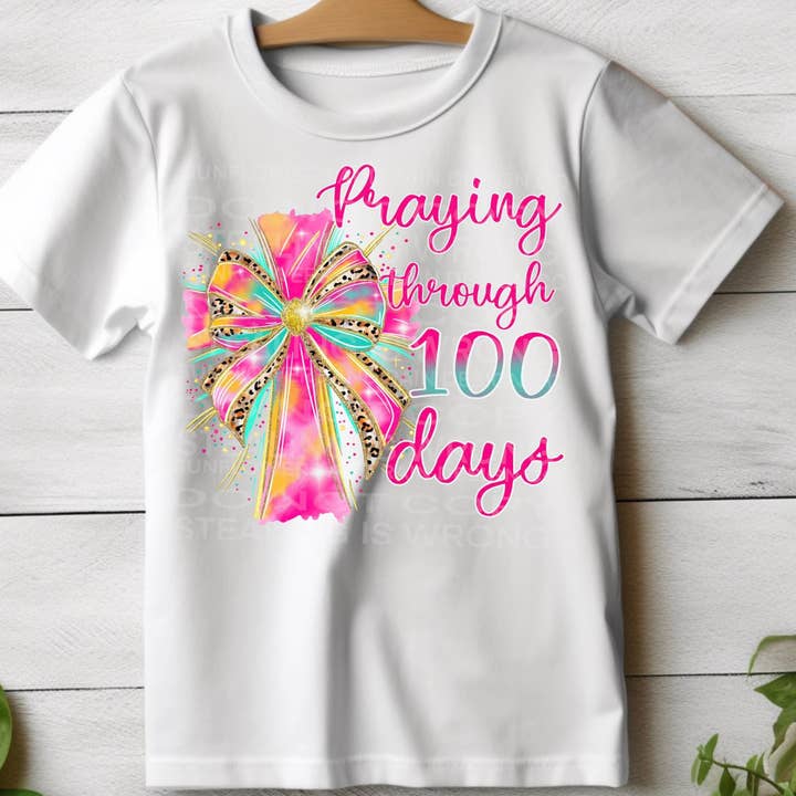 Camiseta Orando por 100 Dias por atacado de Hello Sunshine Boutique