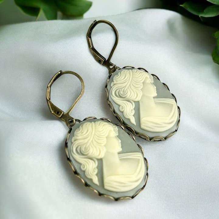 Elegant vintage cameo earrings - soft blue & cream white, 70s cabochons, allergy-friendly, 3cm long for wholesale by MadamLili