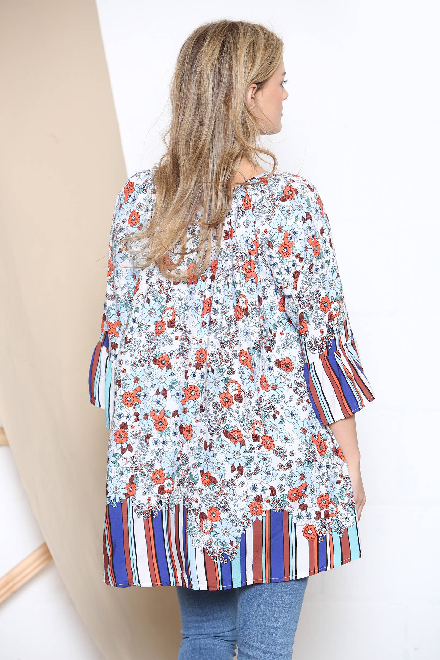 Lucy Sparks - Wholesale Tunic - Women's - Stripe trim floral top11