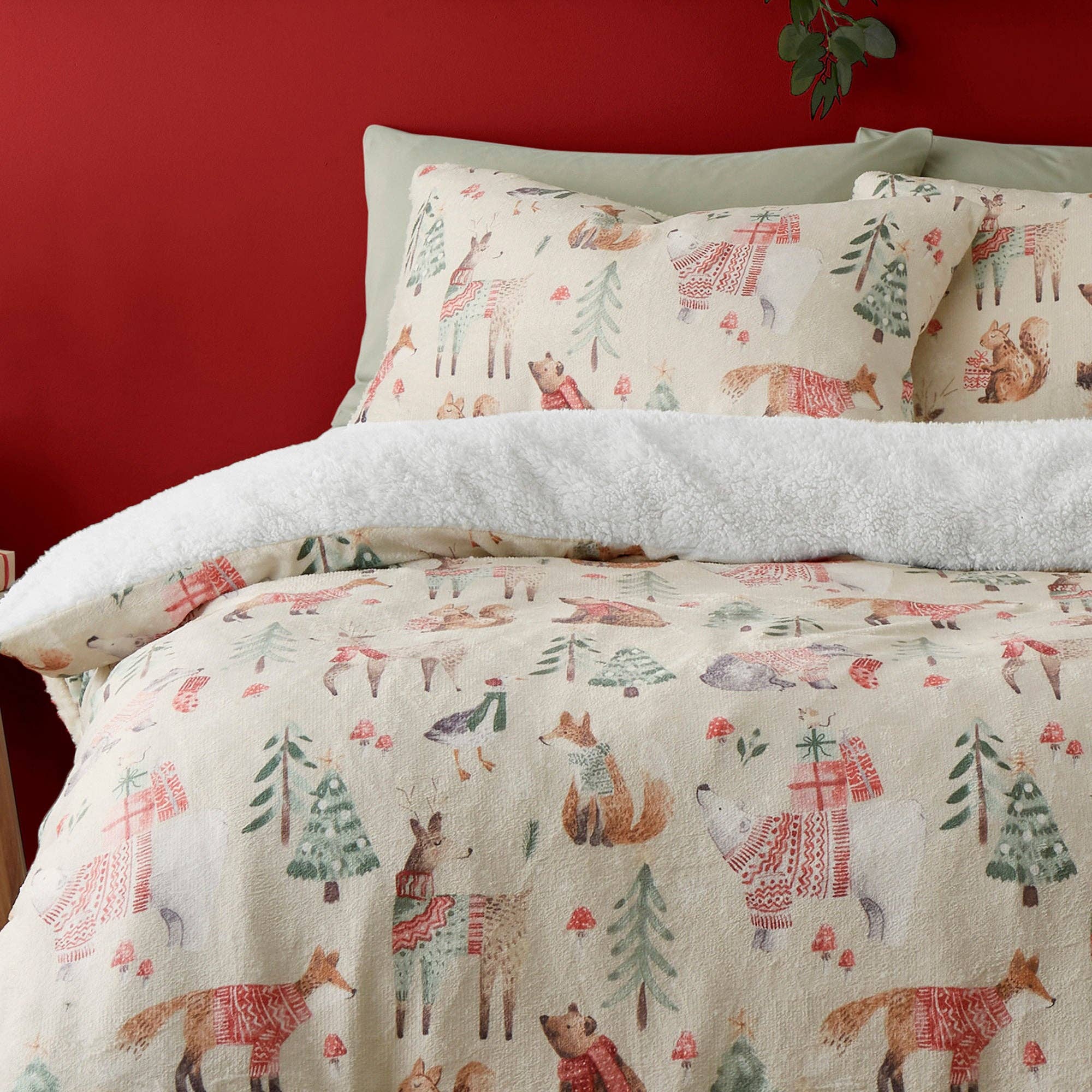 UW Home - Wholesale Bedding Set - Christmas Woodland Animals Duvet Cover Set by Fusion Natural1
