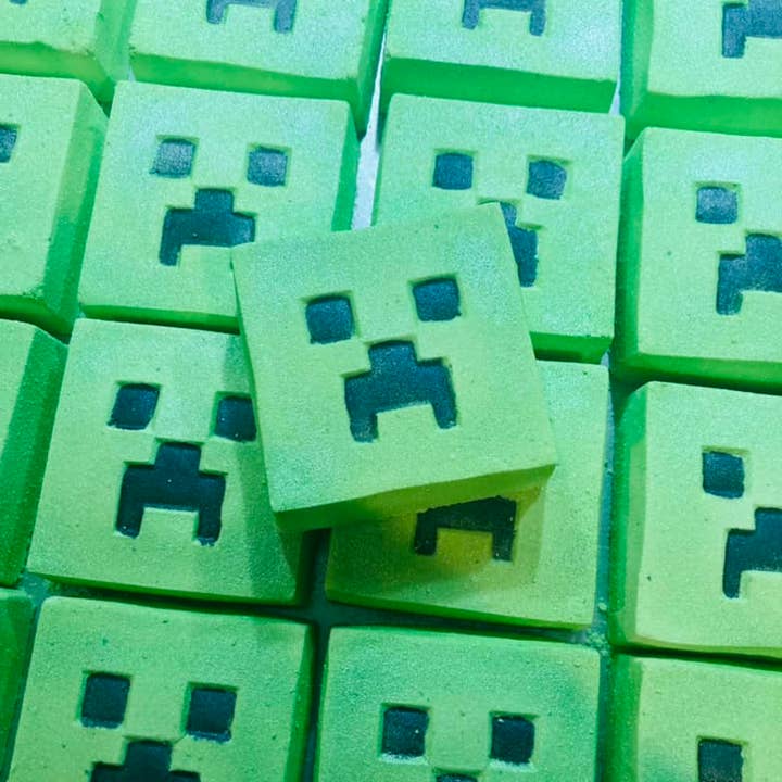 KC&D Soap Shop - Wholesale Bath Bomb/Fizz - Surprise Toy Bath Bombs3