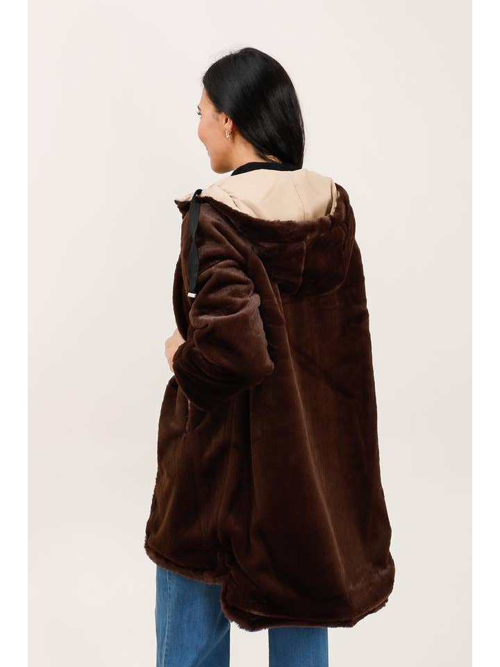 Attrait Paris - Wholesale Parka - Women's - Long hooded parka, reversible fur (Copy)20