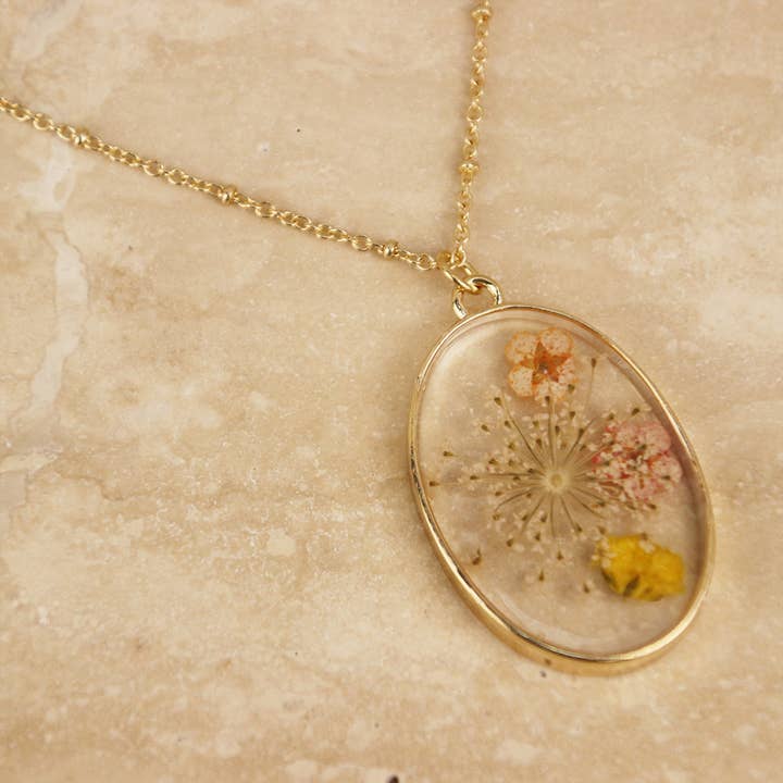 Oregelbunden Naturlig torkad blomma halsband| Mors dag gåva för wholesale av AtsknskRealFlower