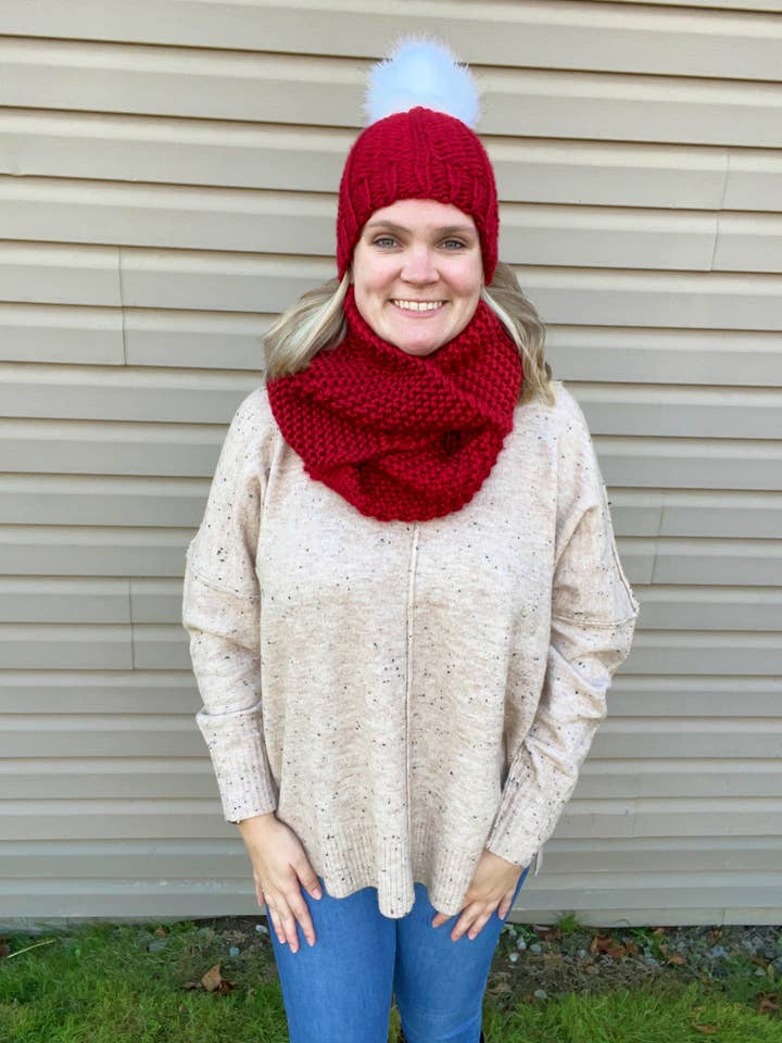 Rött halsduks- och mössset, stickad halsduk och mössa för wholesale av Megan Louise Crafts