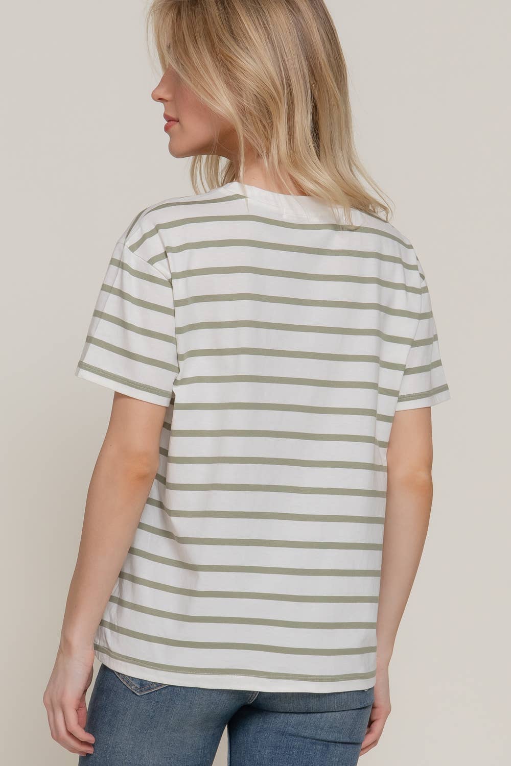 Active Basic | Active USA - Wholesale Gebreide top - Dames - Oversized T-shirt met korte mouwen en ronde hals in Y/D-strepen19