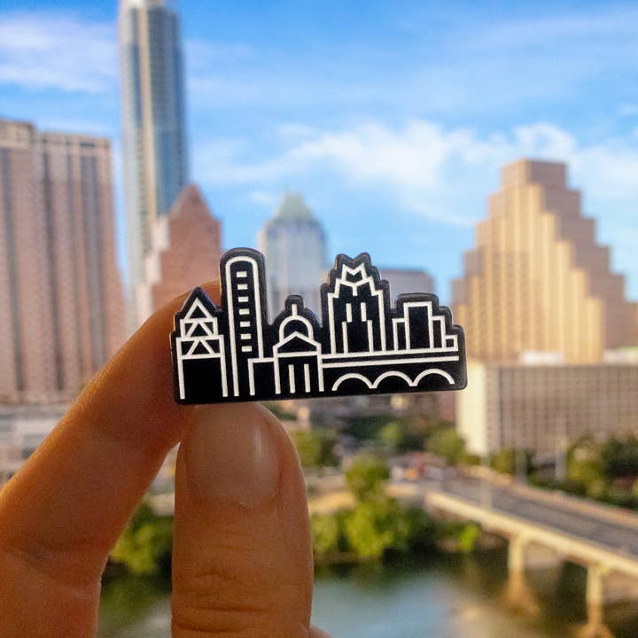 ROBNKO - Wholesale Lapel Pin/Button - Austin Texas Skyline Pin1