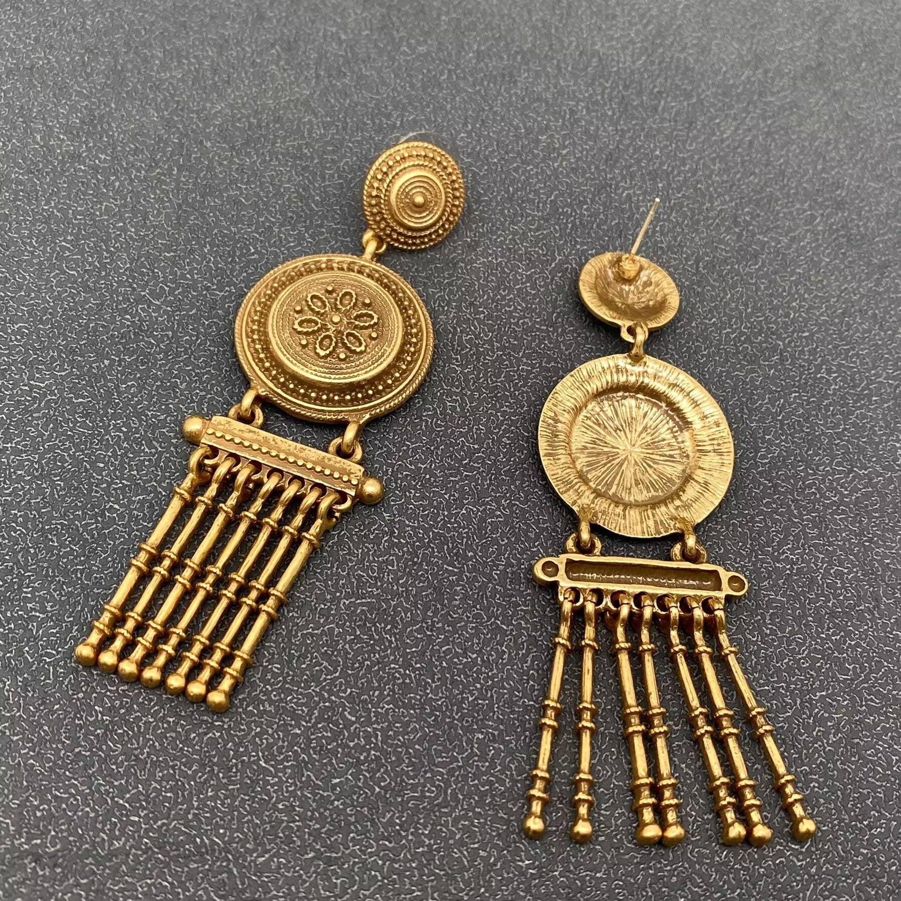 Mio Queena - Wholesale Dangle Earrings - Vintage Bamboo Shape Metal Fringe Alluvial Golden Earrings2